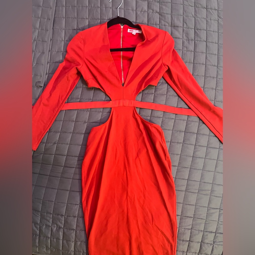 Dress - Picture 2 of 5